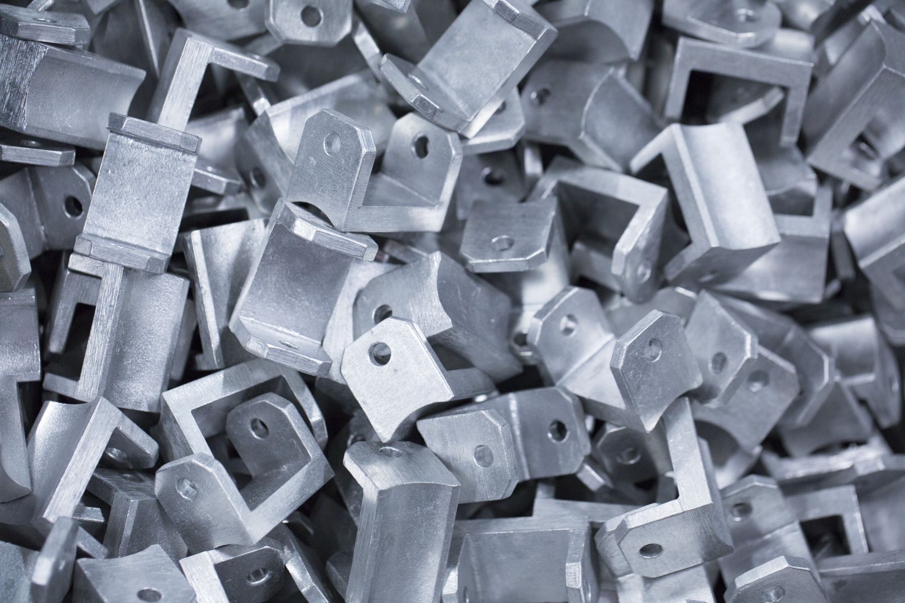 Cast aluminium brackets